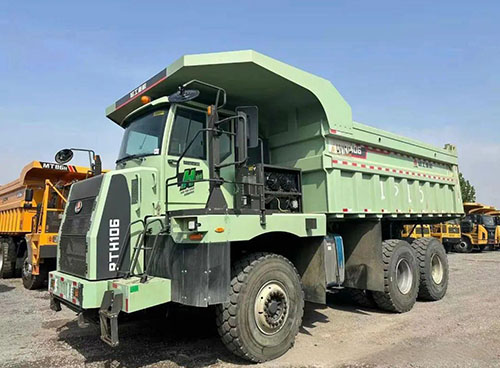 SDLG 106 Oil-electric Hybrid Mining Truck